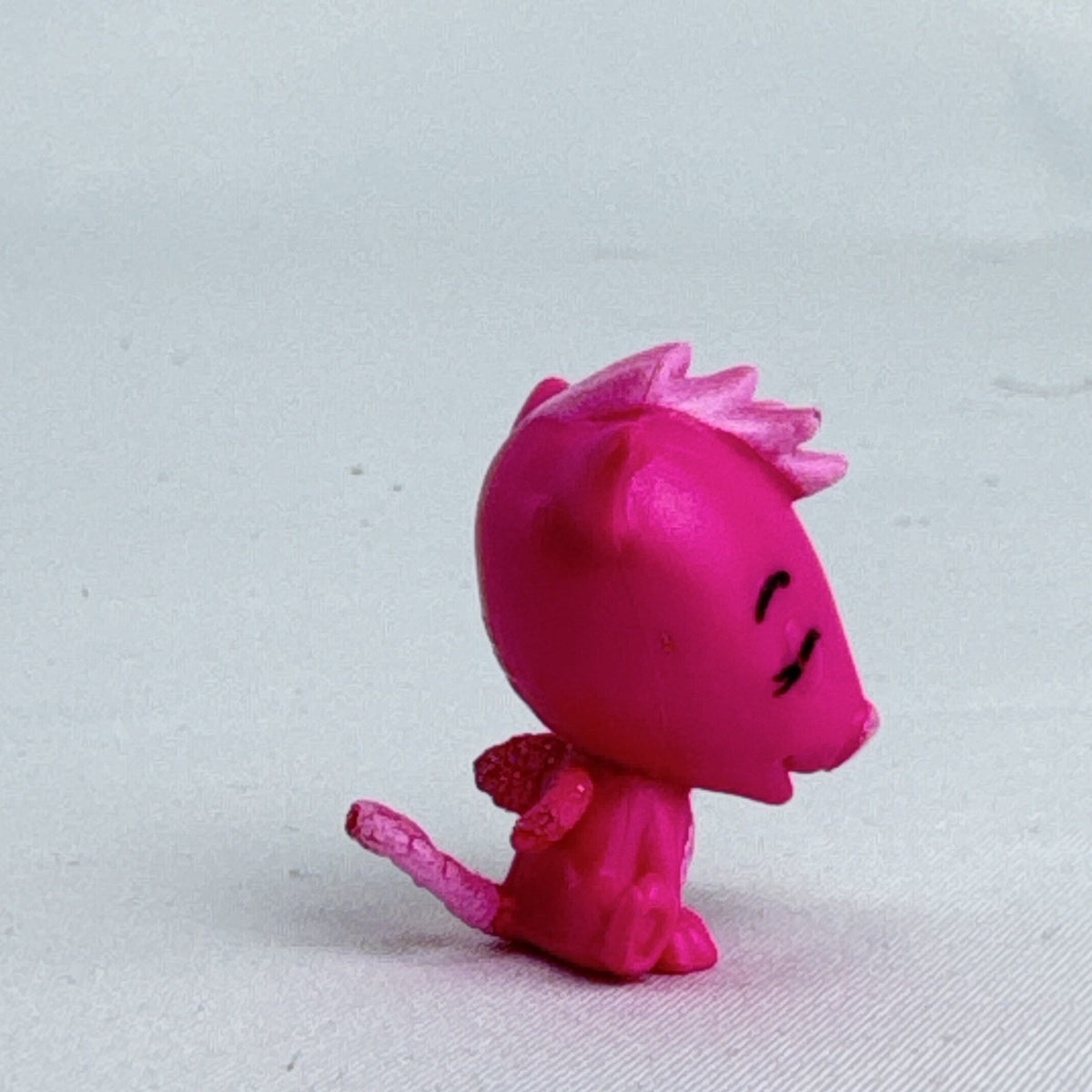 Spin Master Hatchimals pink dragon miniature figure with glitter wings