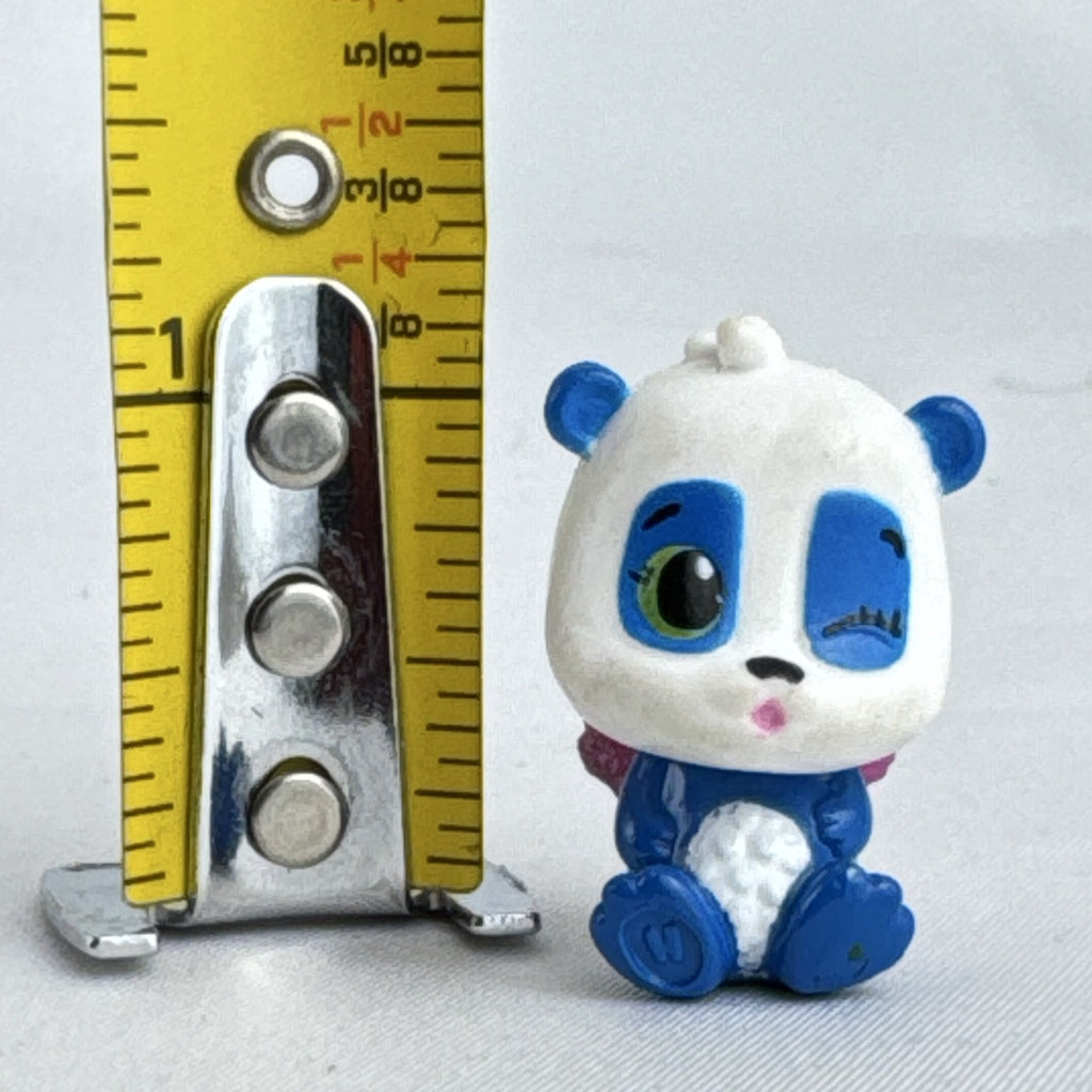 Spin Master Hatchimals Pandor panda mini figure with winking eye and pink glitter wings
