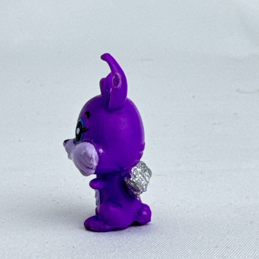 Spin Master Hatchimals CollEGGtibles purple winking bunny mini figure with silver glitter wings