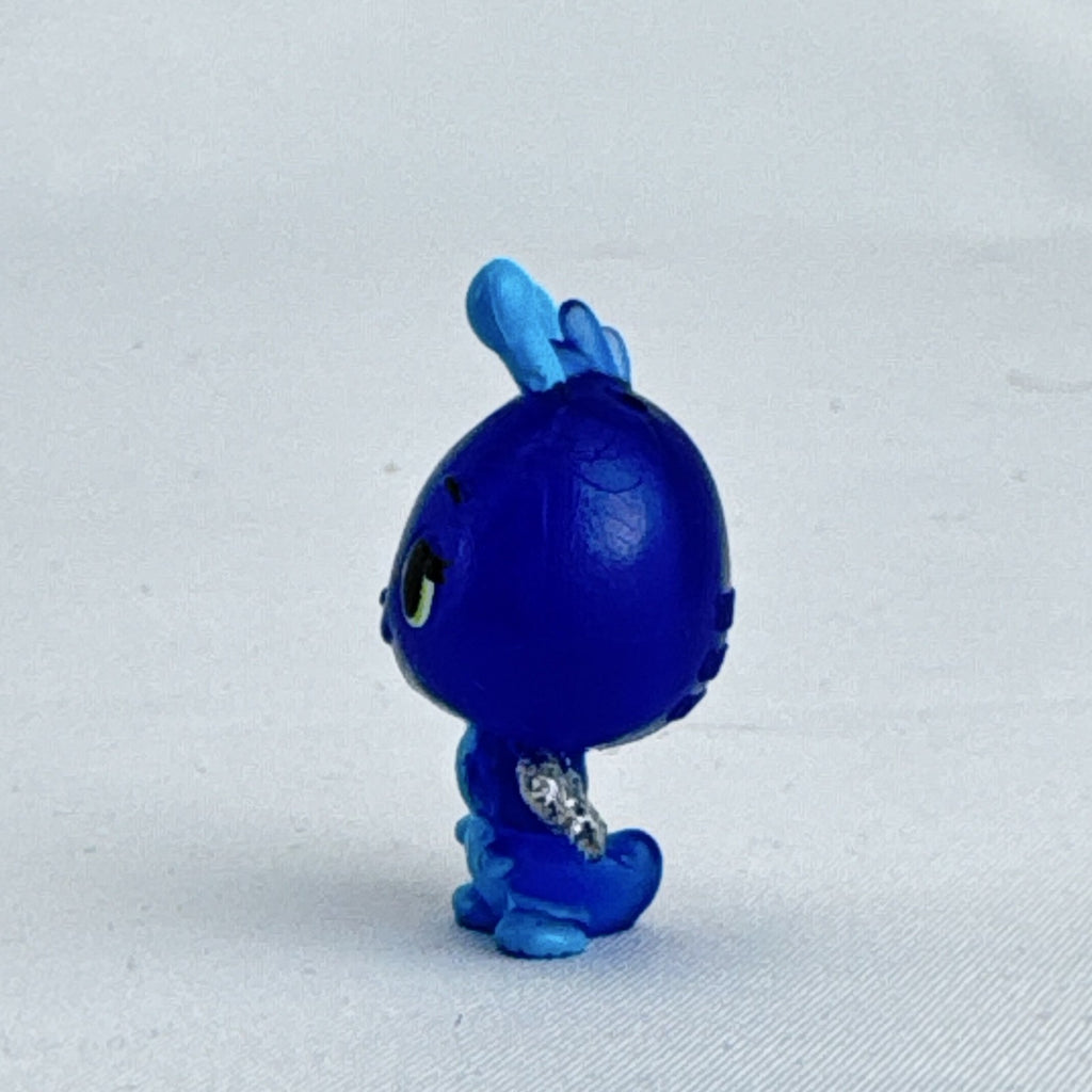 Spin Master Hatchimals Colleggtibles blue bug miniature figure with silver glitter wings