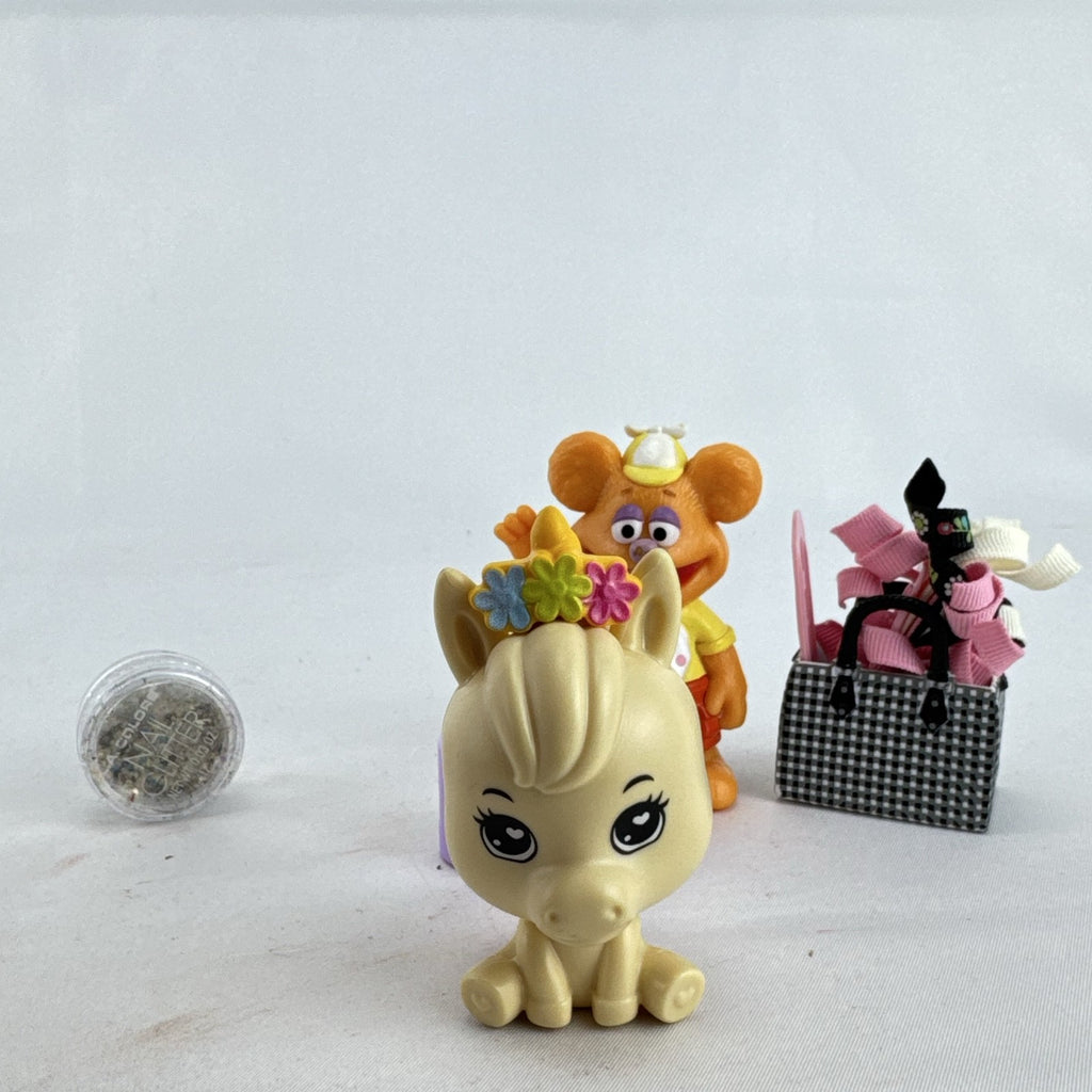 Just Play Disney Muppet Babies Fozzie Bear and Palace Pets pony plastic mini figures with mug and tote bag accessories
