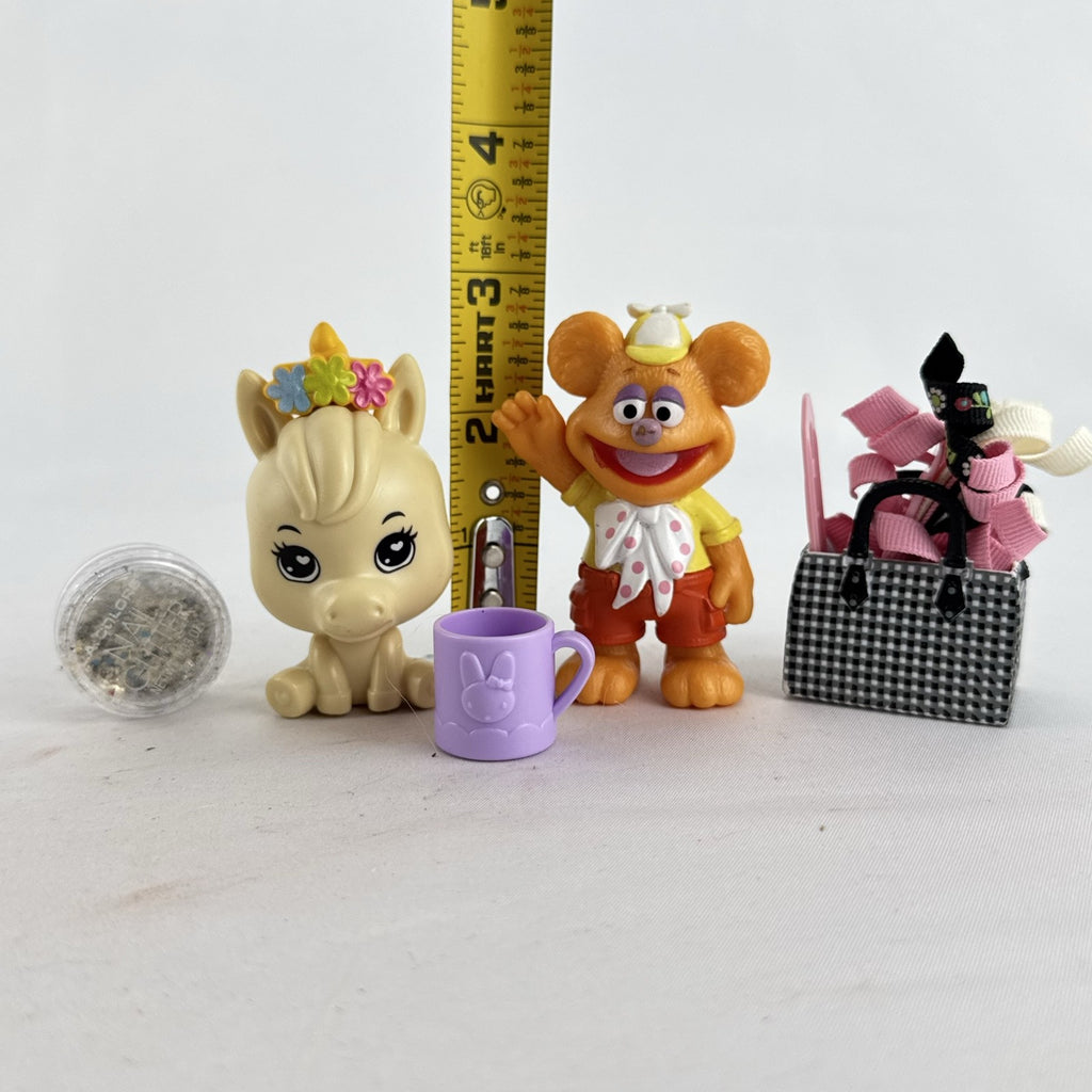 Just Play Disney Muppet Babies Fozzie Bear and Palace Pets pony plastic mini figures with mug and tote bag accessories