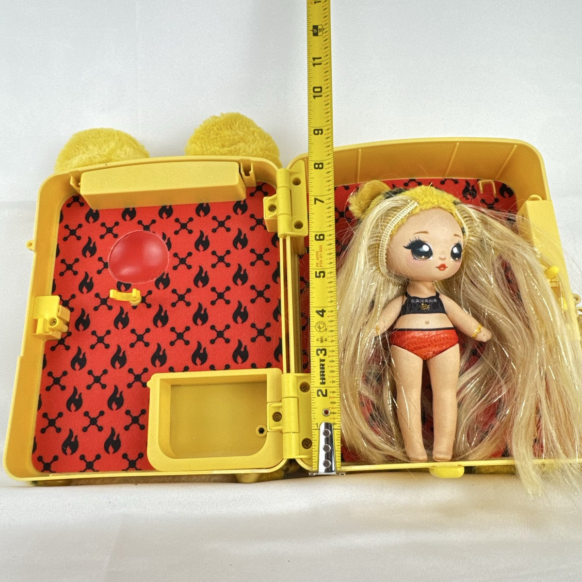 MGA Na! Na! Na! Surprise Jennel Jaguar doll with leopard print plush backpack bedroom case