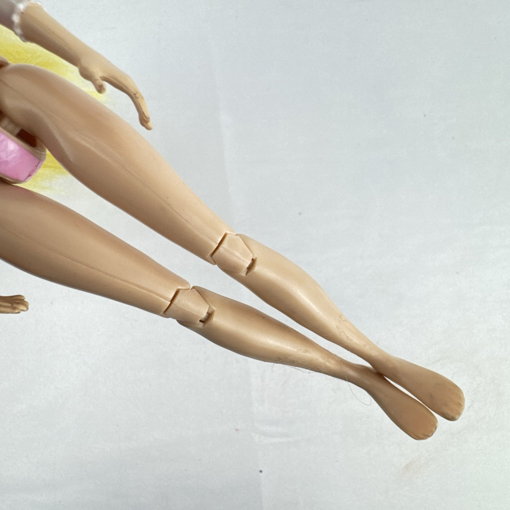 Hasbro Tangled The Series Rapunzel 8.5-inch articulated plastic doll with blonde hair