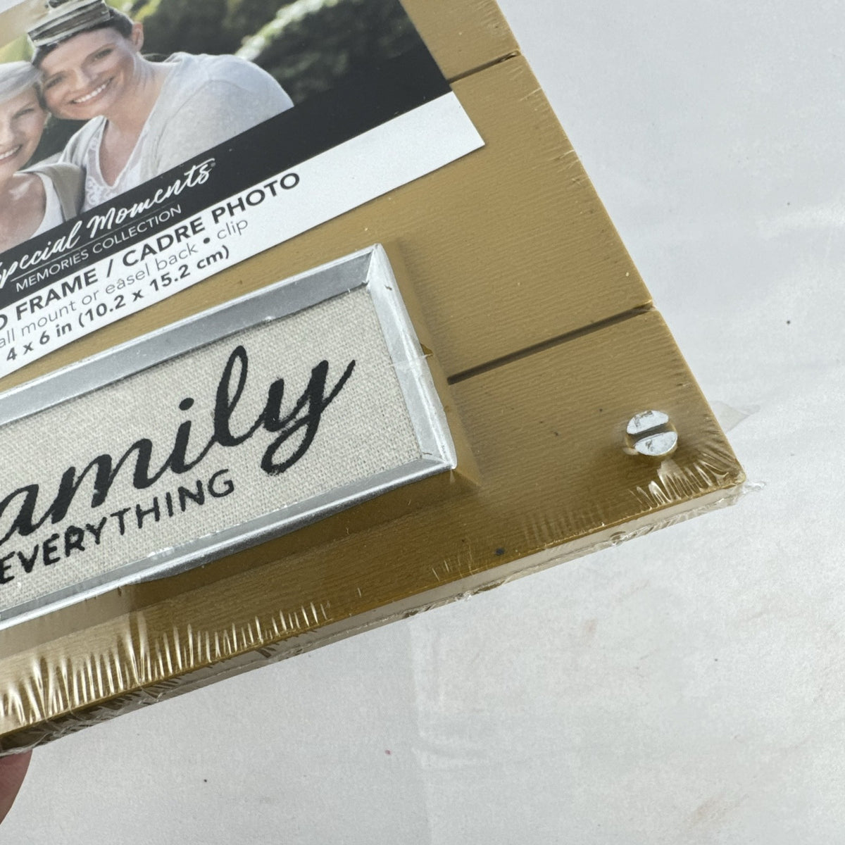 Special Moments rustic wood-grain 4x6 clip photo frame with Family Is Everything sentiment plaque