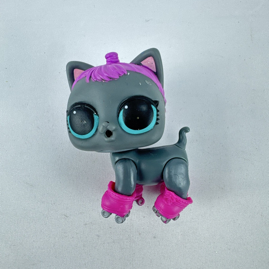 MGA L.O.L. Surprise! Pets Series 3 Roller Kit-Ten gray cat figure with purple hair and pink roller skates