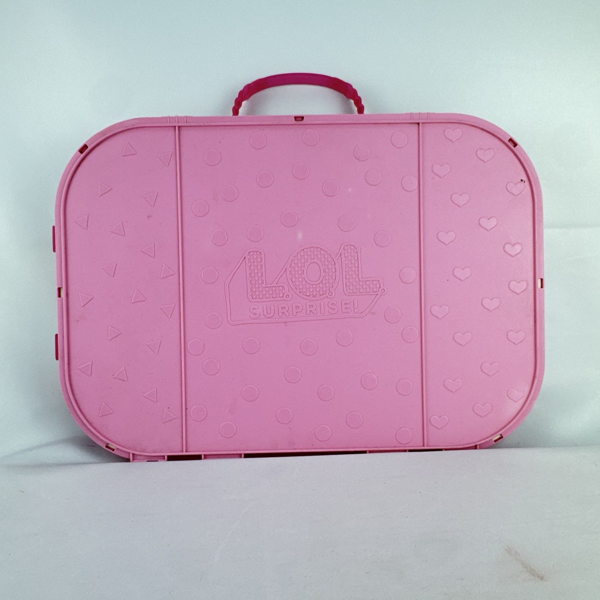 MGA Entertainment L.O.L. Surprise! pink doll carrying case and runway display stand
