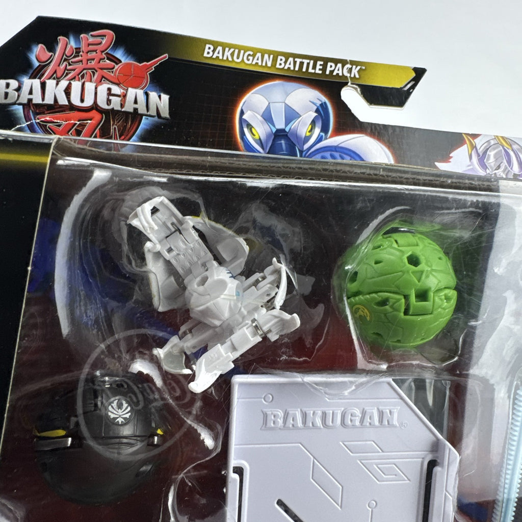 Spin Master Bakugan Battle Pack in original packaging with five transforming figures and ripcord