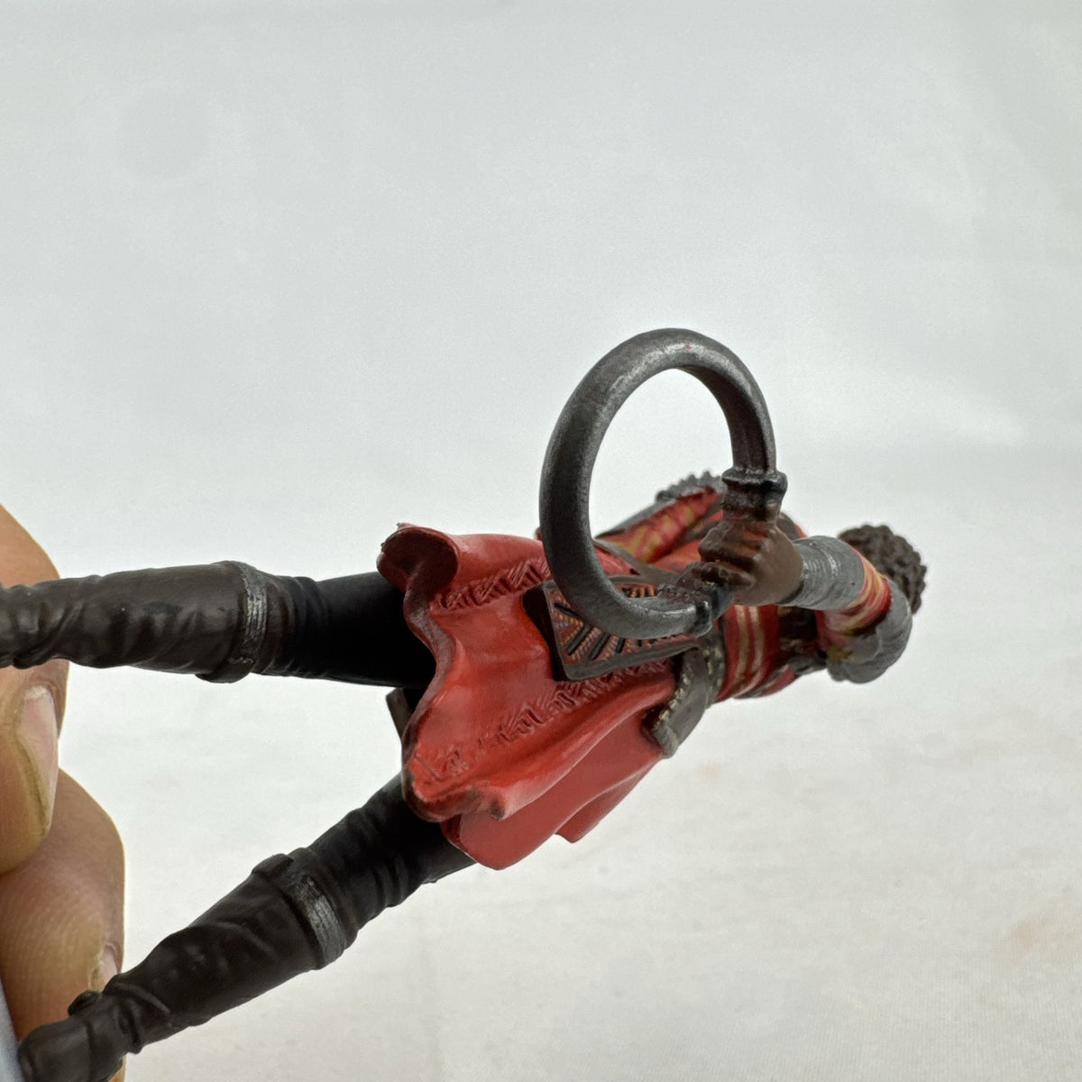 Disney Marvel Black Panther Nakia 3.5-inch PVC figurine holding dual ring blades on display base