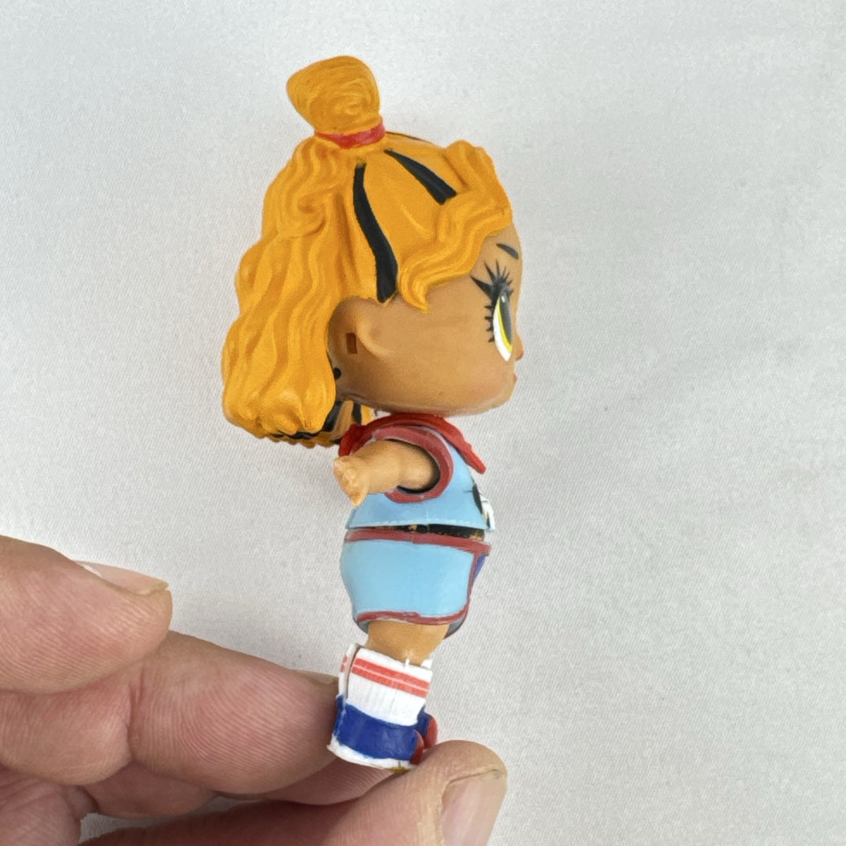 MGA Entertainment LOL Surprise Loves Mini Sweets Tiger Babe 3-inch Kellogg's Frosted Flakes doll