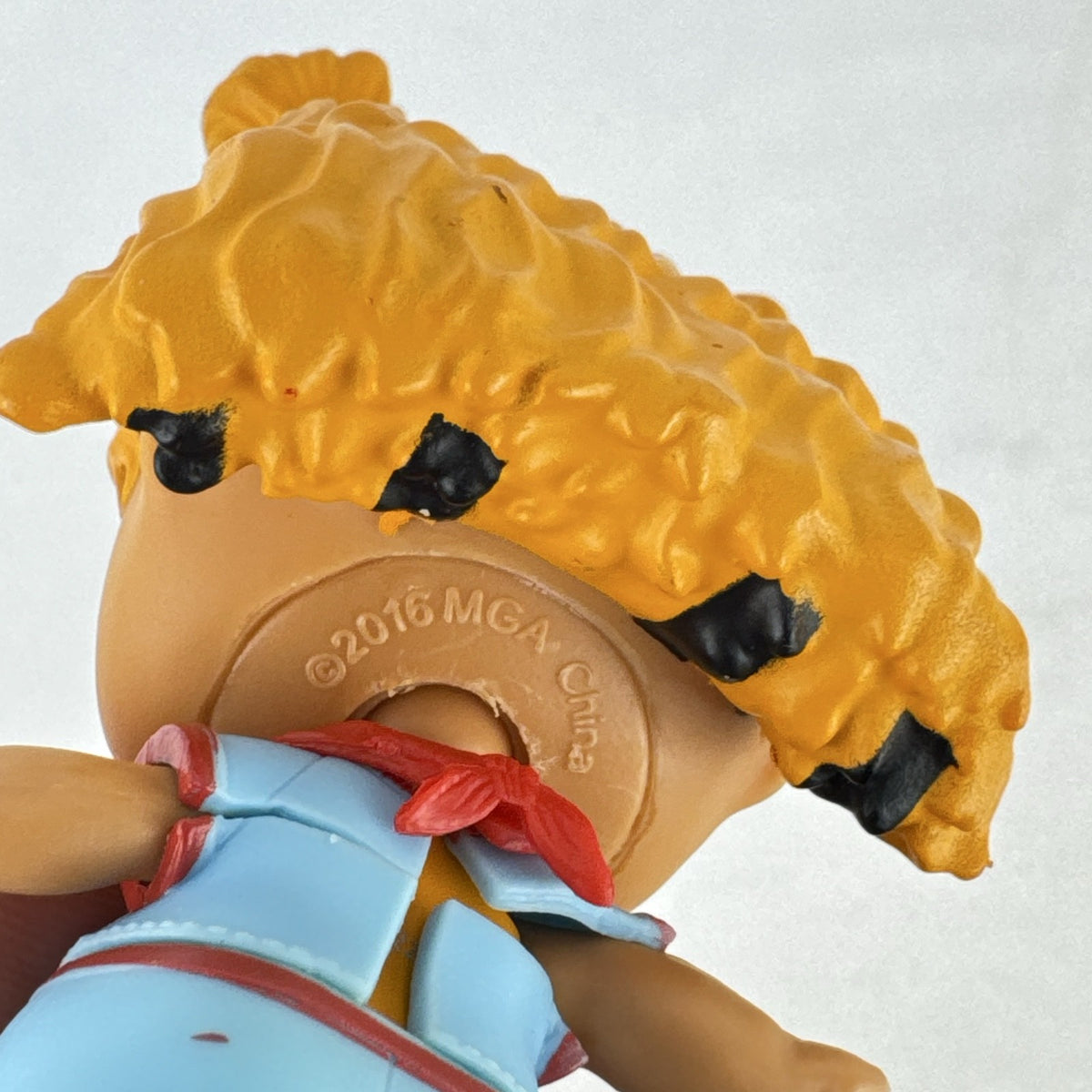 MGA Entertainment LOL Surprise Loves Mini Sweets Tiger Babe 3-inch Kellogg's Frosted Flakes doll
