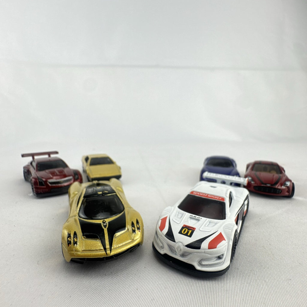 Hot Wheels 1:64 scale diecast lot of 6 exotic cars including Pagani Huayra and Lotus Esprit
