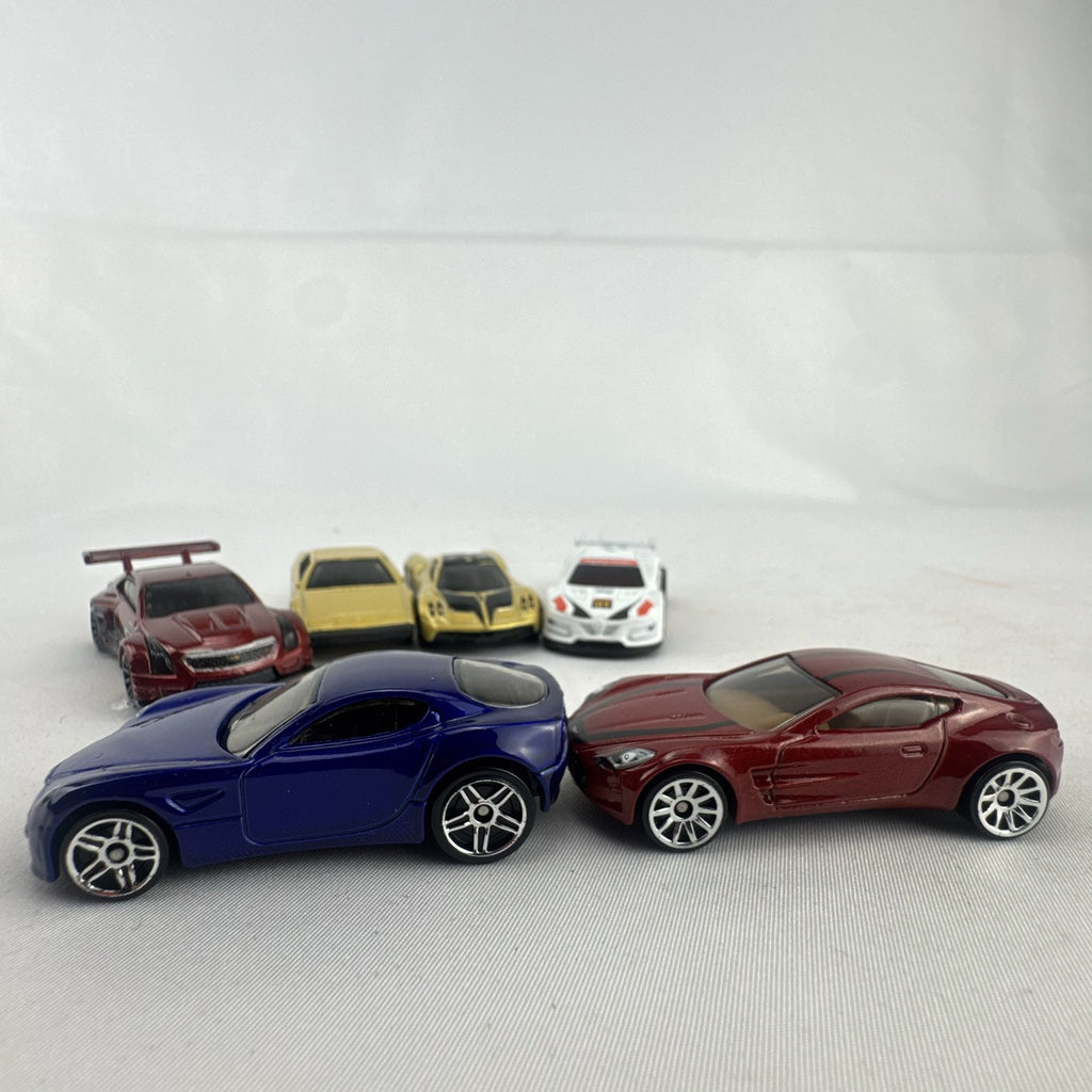 Hot Wheels 1:64 scale diecast lot of 6 exotic cars including Pagani Huayra and Lotus Esprit