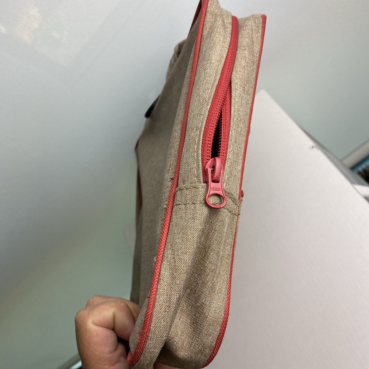 Kurgo pet travel gear organizer tote bag in heathered brown with red piping and dual handles