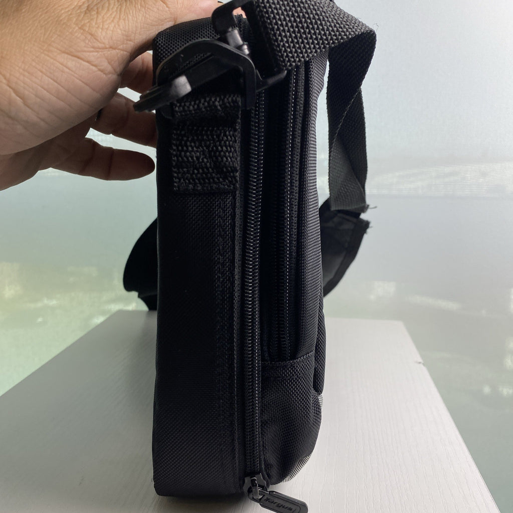 Targus DVD301-10 padded tech shoulder bag in black and gray nylon with strap
