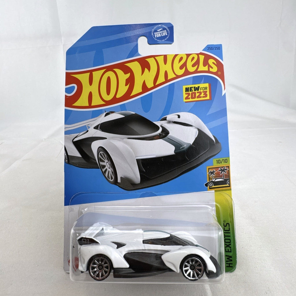 Hot Wheels HW Exotics 1:64 scale diecast 9-car hypercar lot including McLaren, Koenigsegg, and Pagani, factory sealed on card.