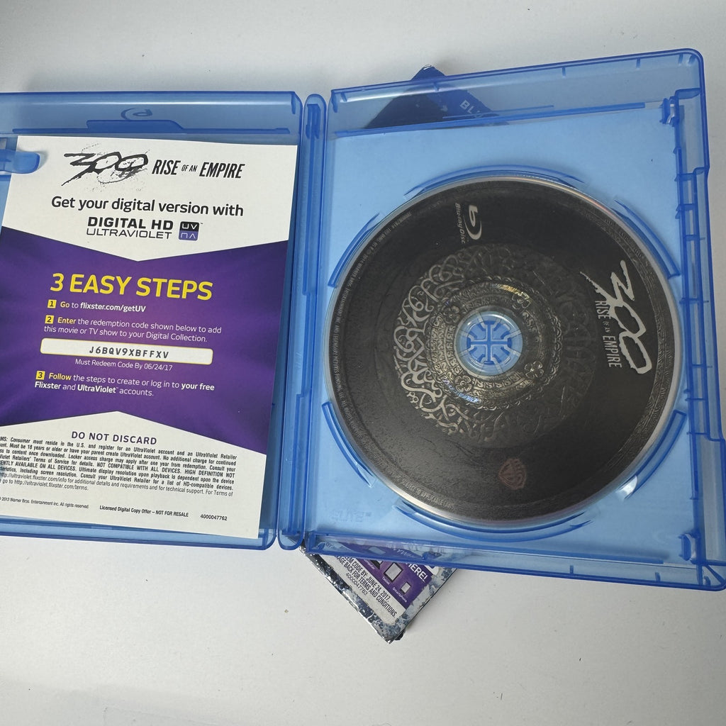 300 Rise of an Empire Blu-ray and DVD combo pack edition featuring original slipcover packaging.