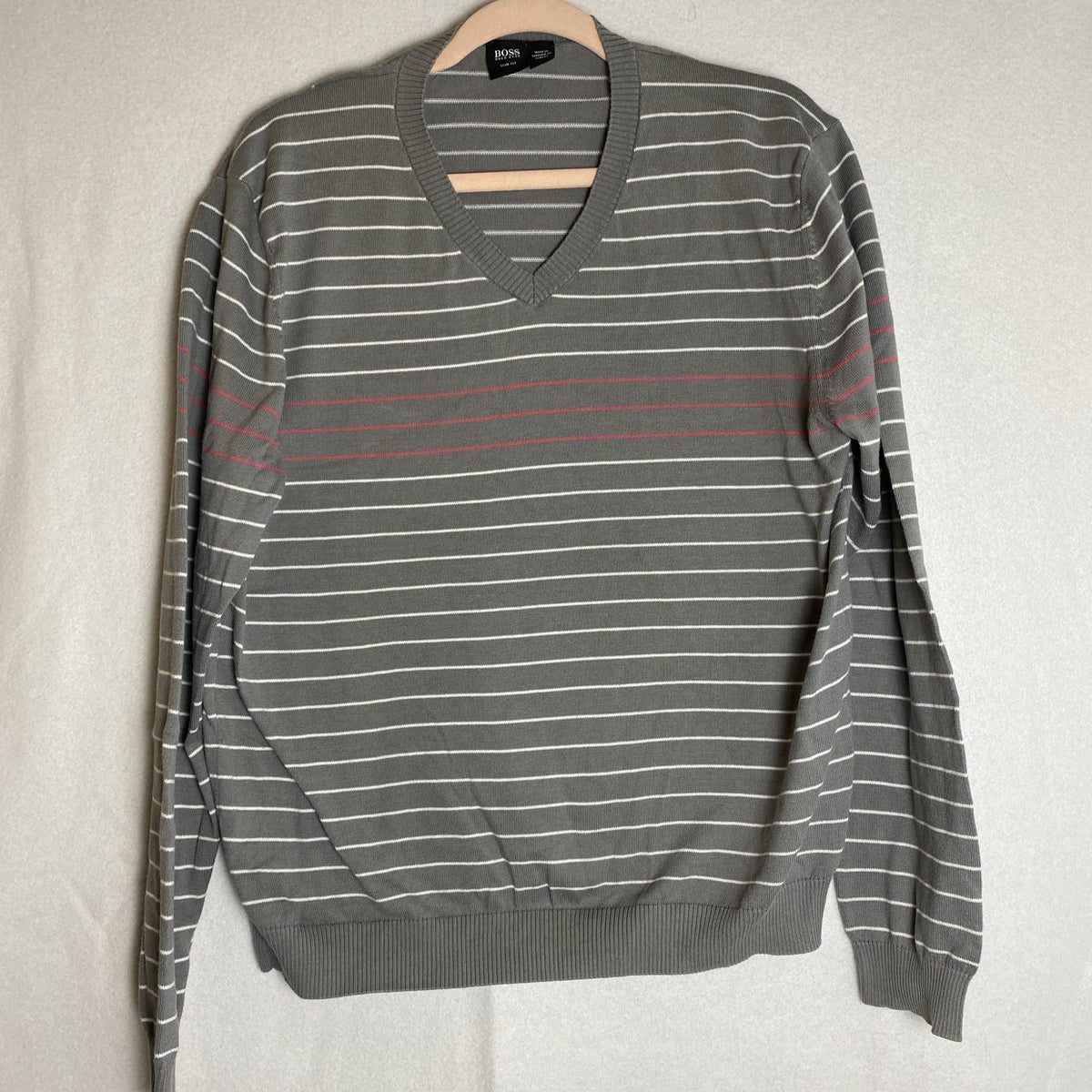 HUGO BOSS men's slim fit striped gray V-neck pullover sweater in size XL