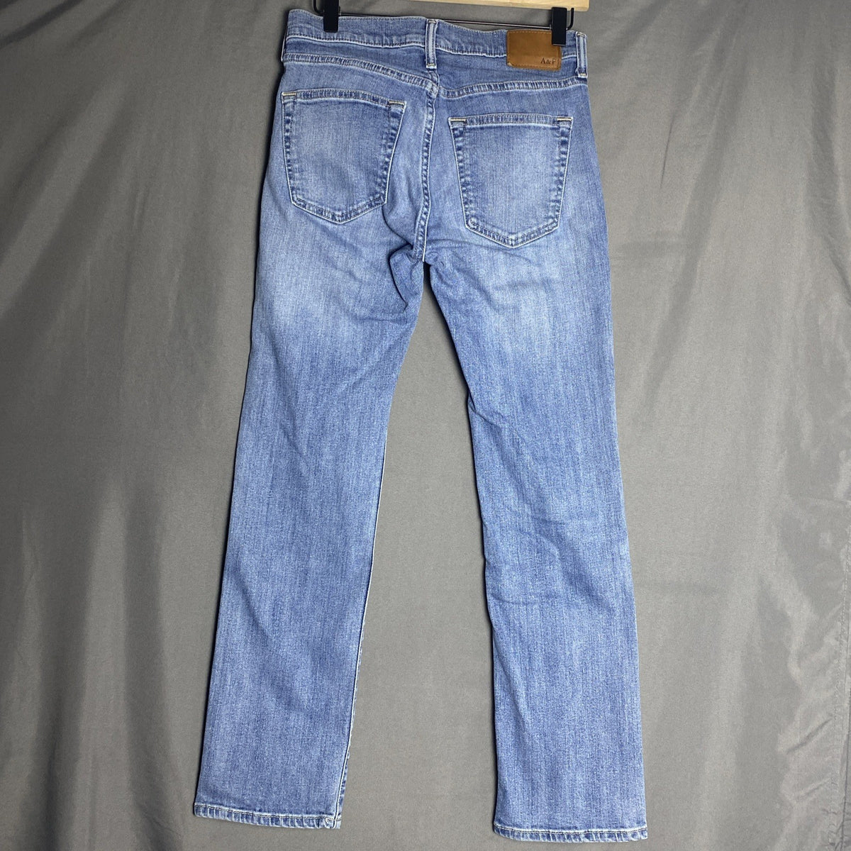 Abercrombie & Fitch Kennan straight leg jeans in light wash blue denim, size 29x28.